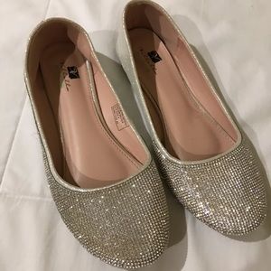 Silver flats